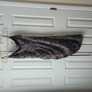 Forever 21 Black and Grey Printed Ruched Slip Dress Size Medium